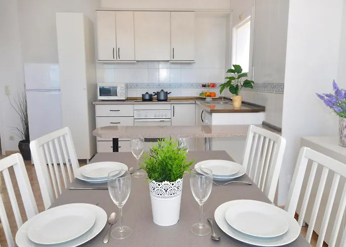 In With Stunning Sea Views