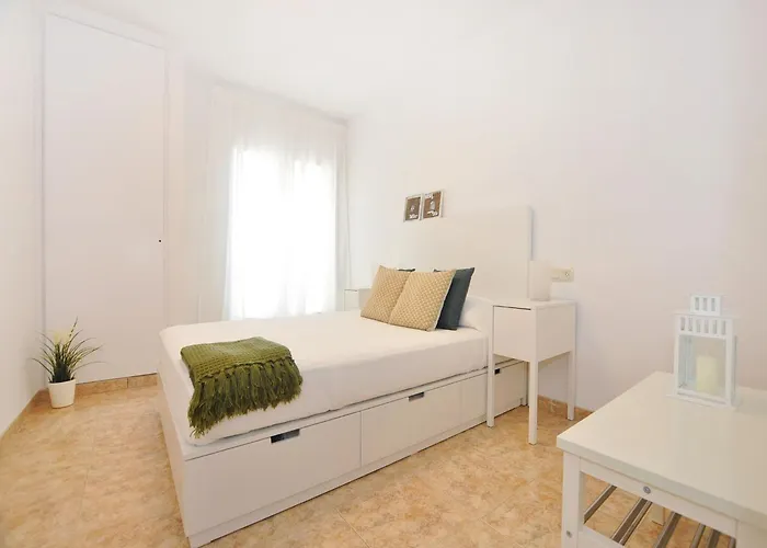 In With Stunning Sea Views Apartmán Roses