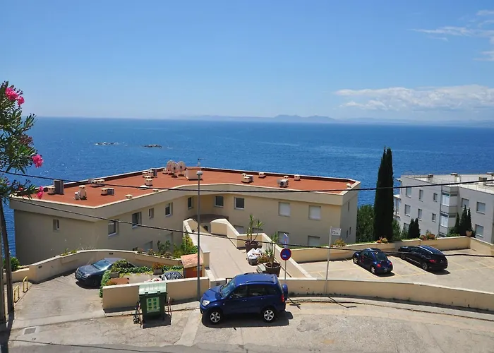 Apartmán In With Stunning Sea Views *