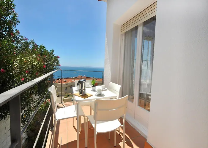 In With Stunning Sea Views